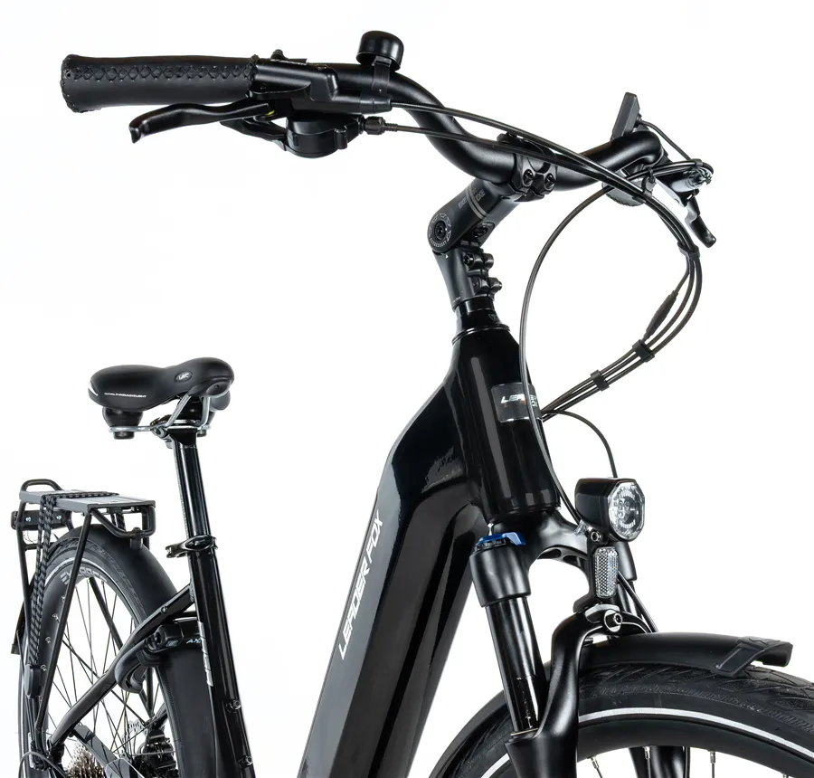 SAGA 28"
